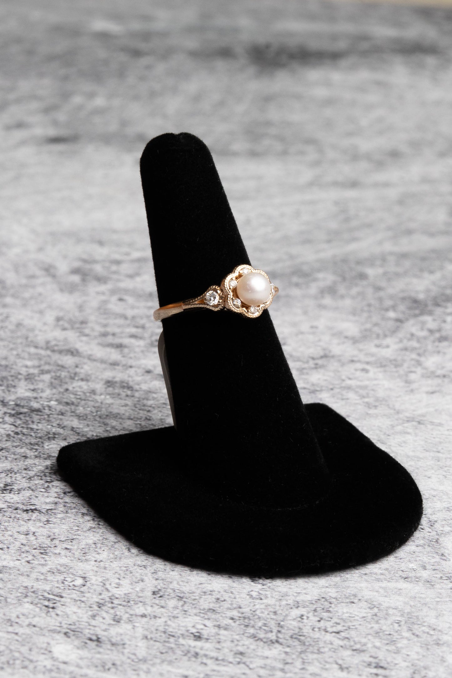 PEARL RING